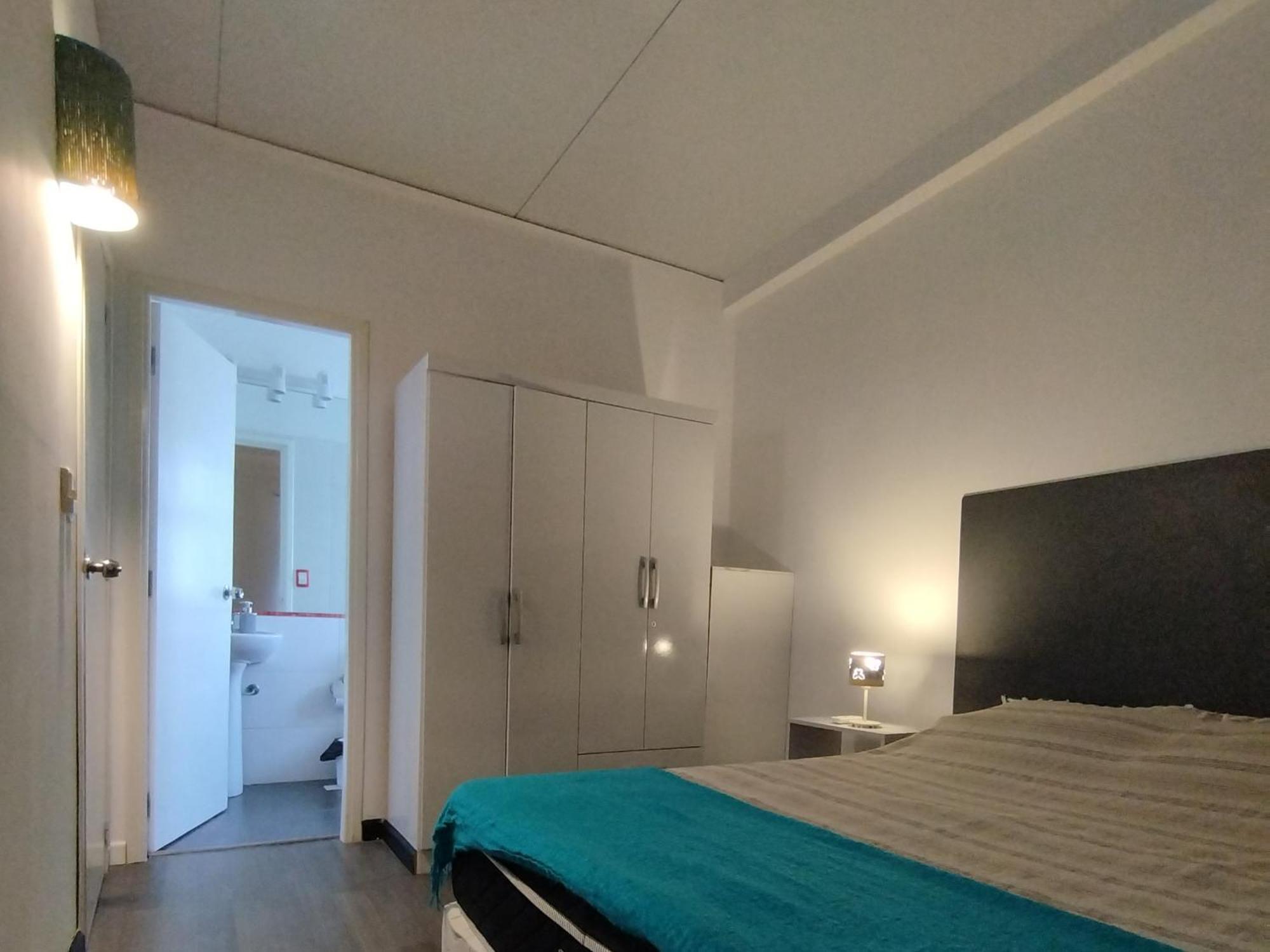 Apartamentos La Playa Piriápolis 部屋 写真