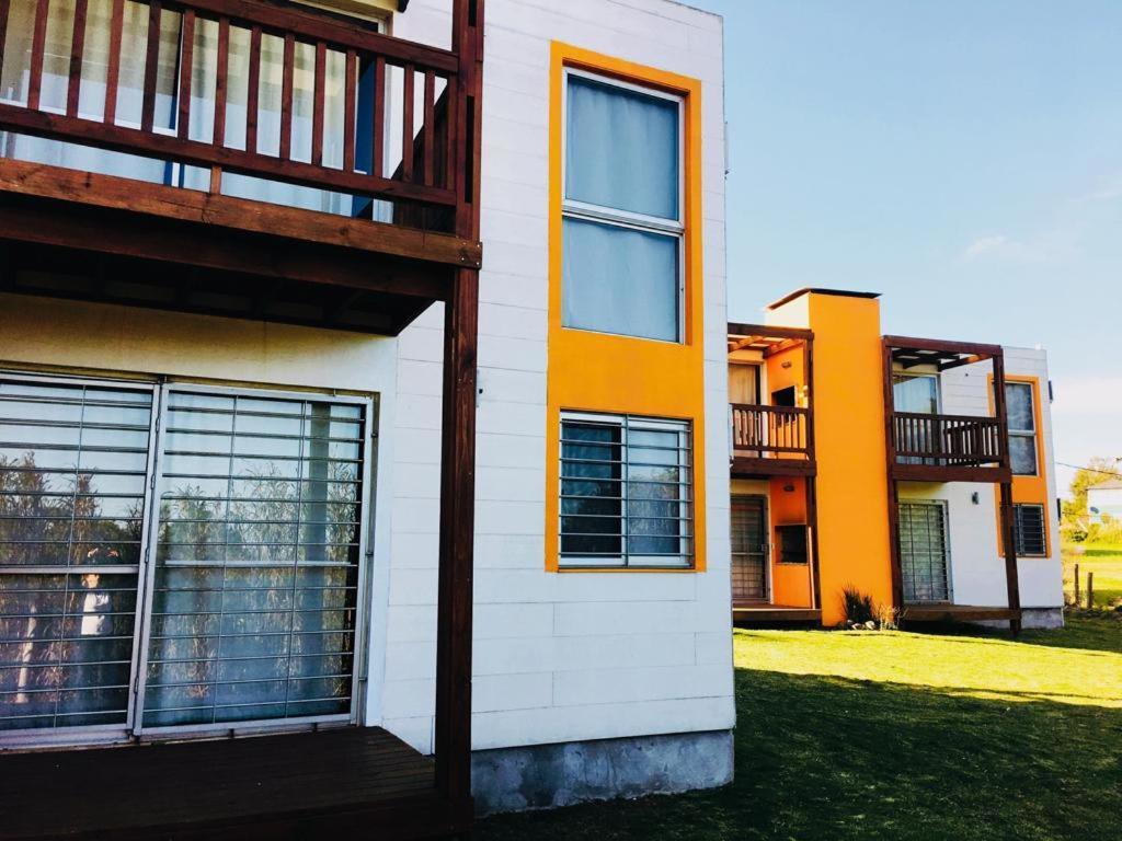 Apartamentos La Playa Piriápolis エクステリア 写真